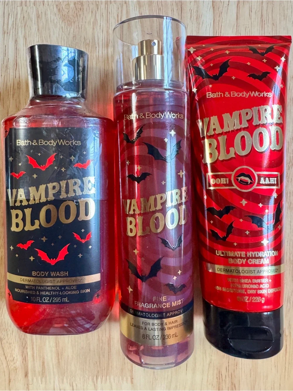 Bath & Body Works Vampire Blood Body Wash & Mist Trio — Red